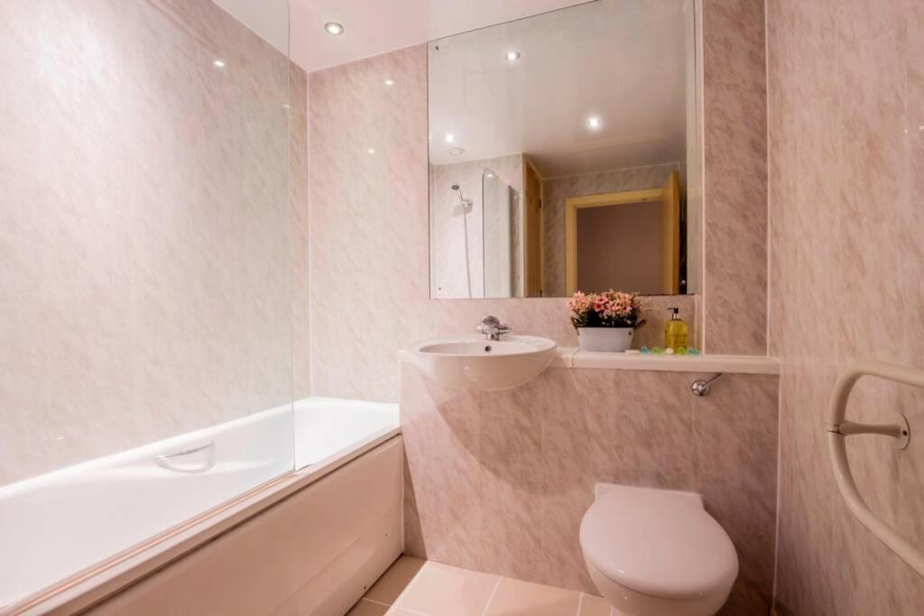 Central Apartment In The Heart Of ลิเวอร์พูล ภายนอก รูปภาพ